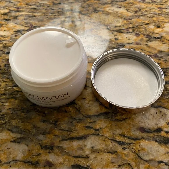 Josie Maran Creamy Oil Cleansing Balm Treatment - Picture 3 of 6